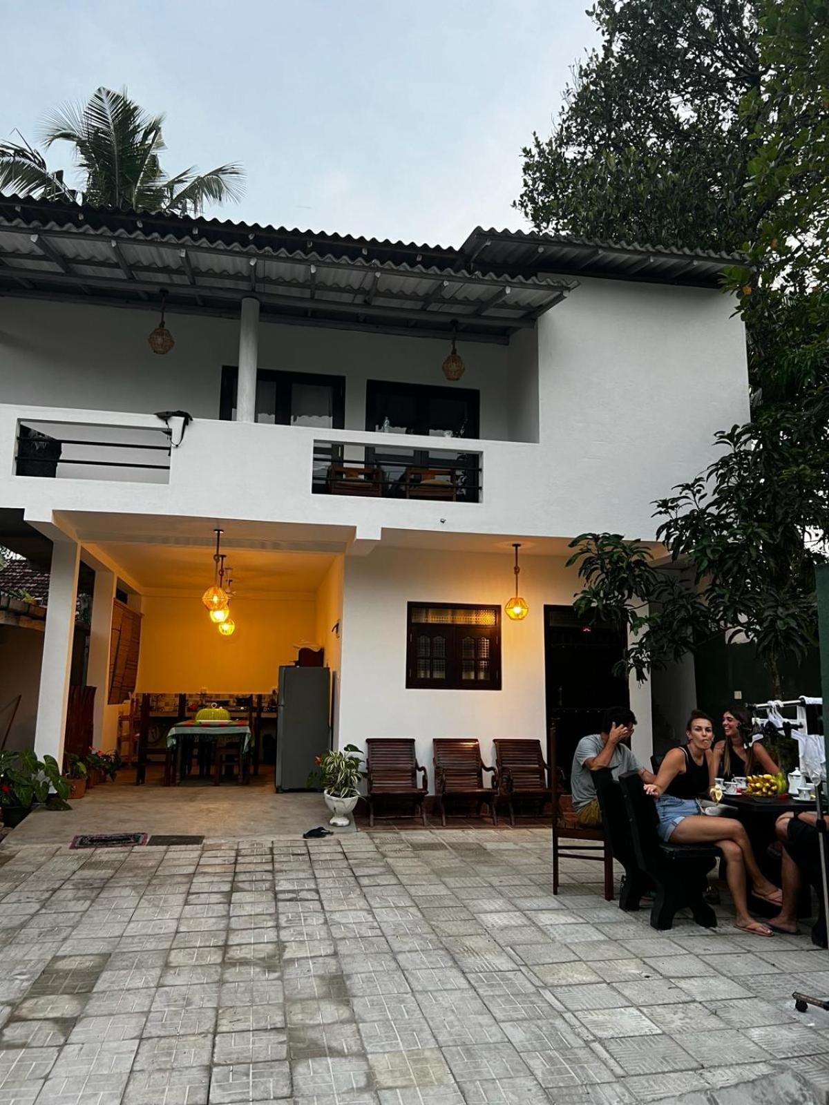 Little Villa Guest House Ahangama Ngoại thất bức ảnh