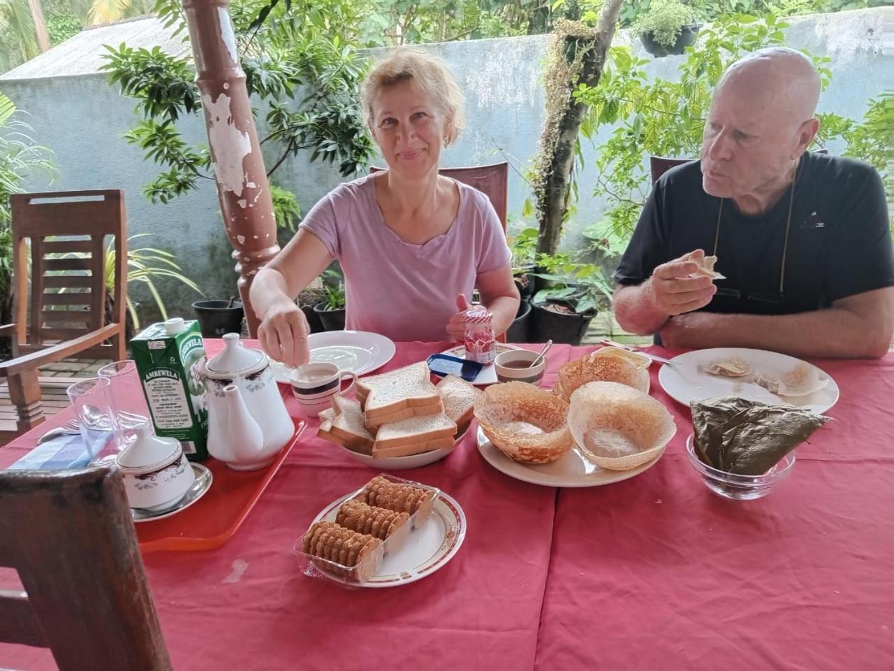Little Villa Guest House Ahangama Ngoại thất bức ảnh