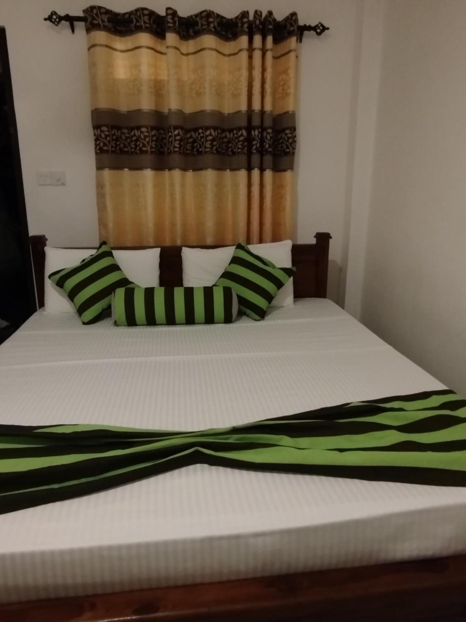 Little Villa Guest House Ahangama Phòng bức ảnh