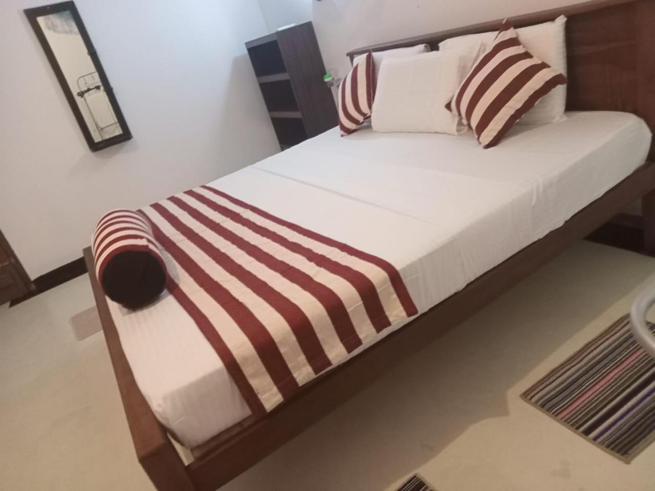 Little Villa Guest House Ahangama Ngoại thất bức ảnh