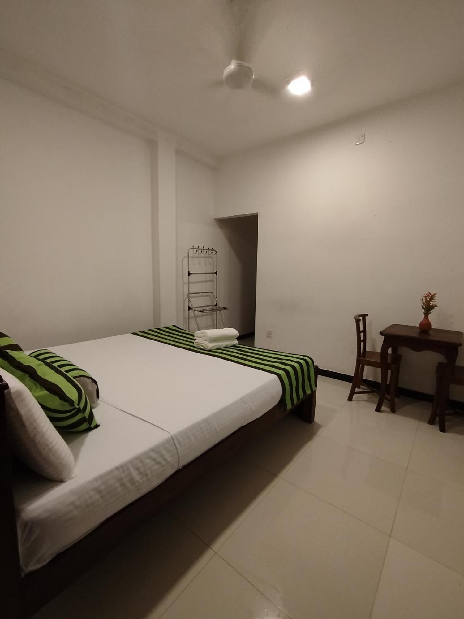 Little Villa Guest House Ahangama Phòng bức ảnh