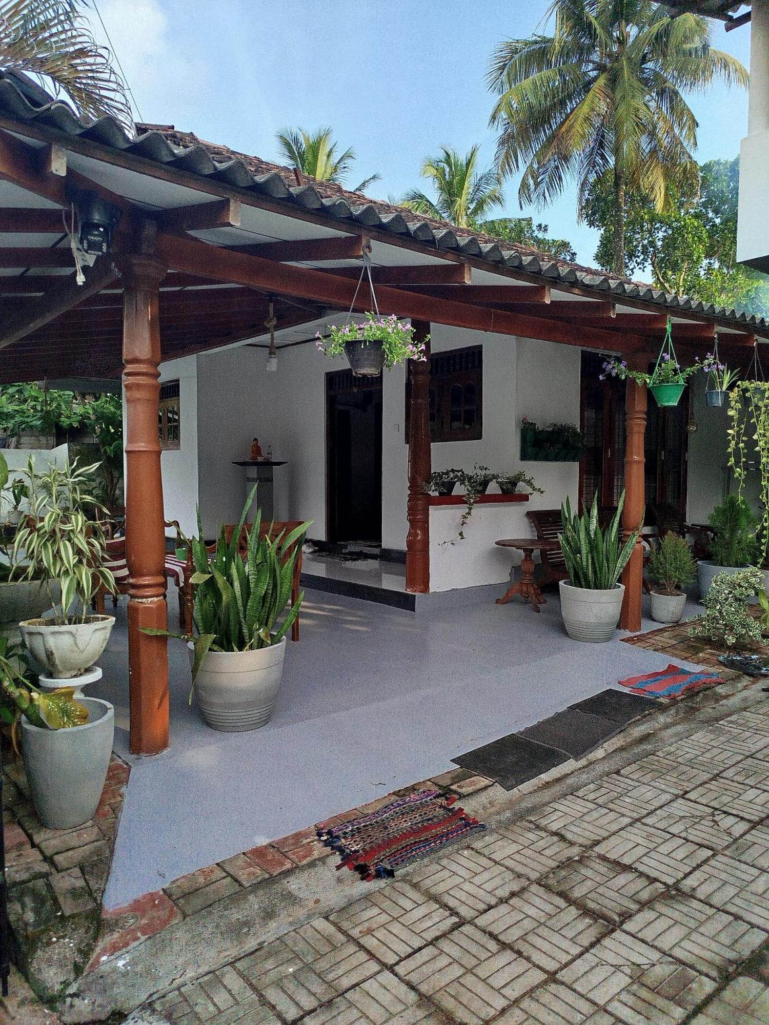 Little Villa Guest House Ahangama Ngoại thất bức ảnh