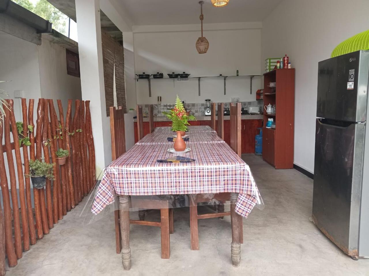 Little Villa Guest House Ahangama Phòng bức ảnh